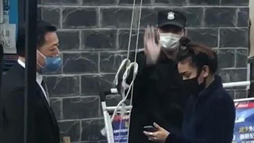 外国人看夜凯爆料视频,外国人视角下的中国夜生活  第3张